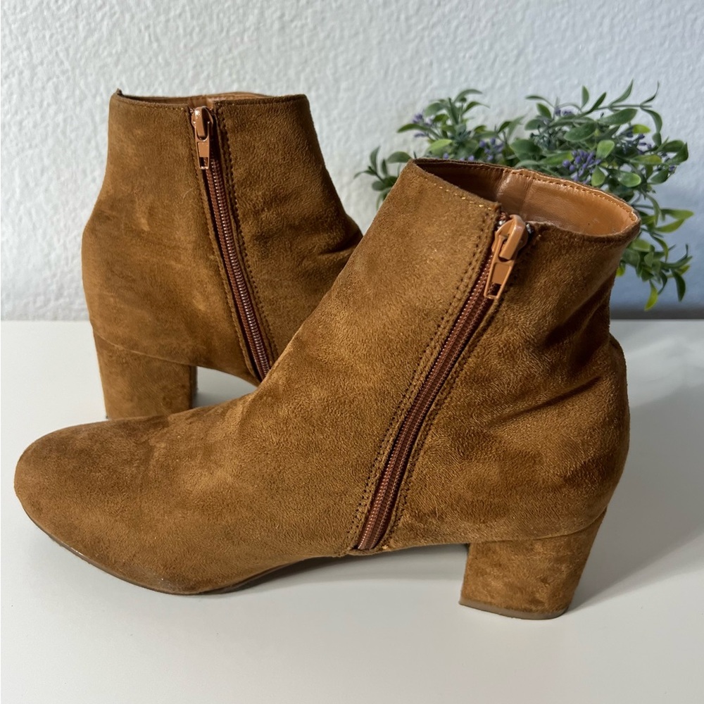 Bamboo Boots Women’s 10 Brown Zip Up Suede Shoes Booties Block Heel EUR 40 Heels